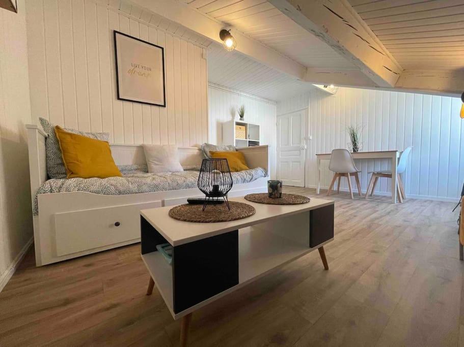 Studio Cosy, En Centre, Proche Gare, Vue Degagee Βαλένς Εξωτερικό φωτογραφία